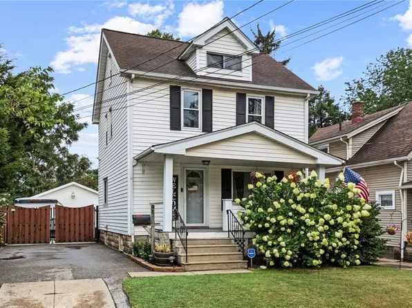 4821 Rockwood Rd, Garfield Heights, OH 44125