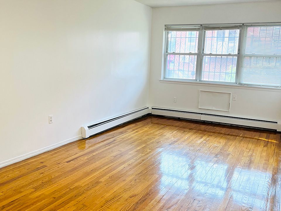 2nd image of 4588 161st St APT 1