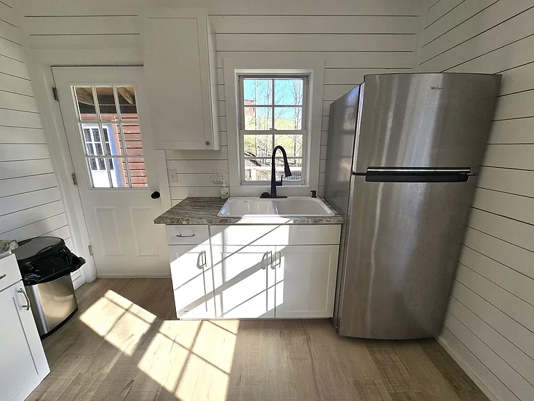 124 Tilley Rd — Photo 6