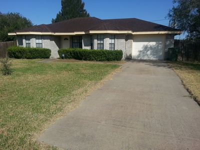 100 N Kika De La Garza Cir, Harlingen, TX, 78552