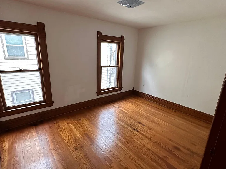 208 Freeman Ave #2 — Photo 6
