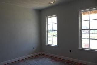 3rd image of 336 Merion Cir