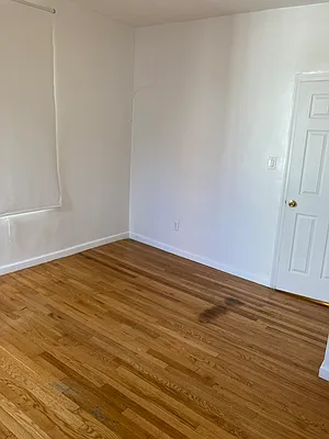 Rented by Rani Dishi, LREB | media 21