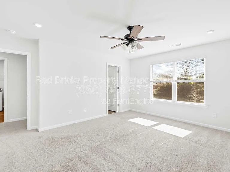 2128 Blue Sky Meadows Dr — Photo 18