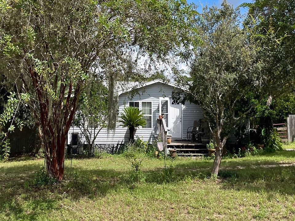 1st image of 11819 Keats Dr