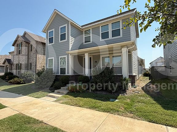 2nd image of 2521 Stella Ln