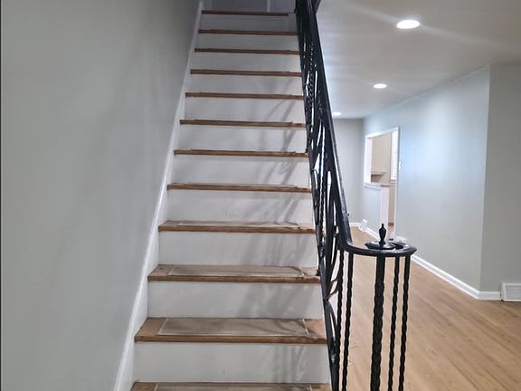 4th image of 928 Disston St