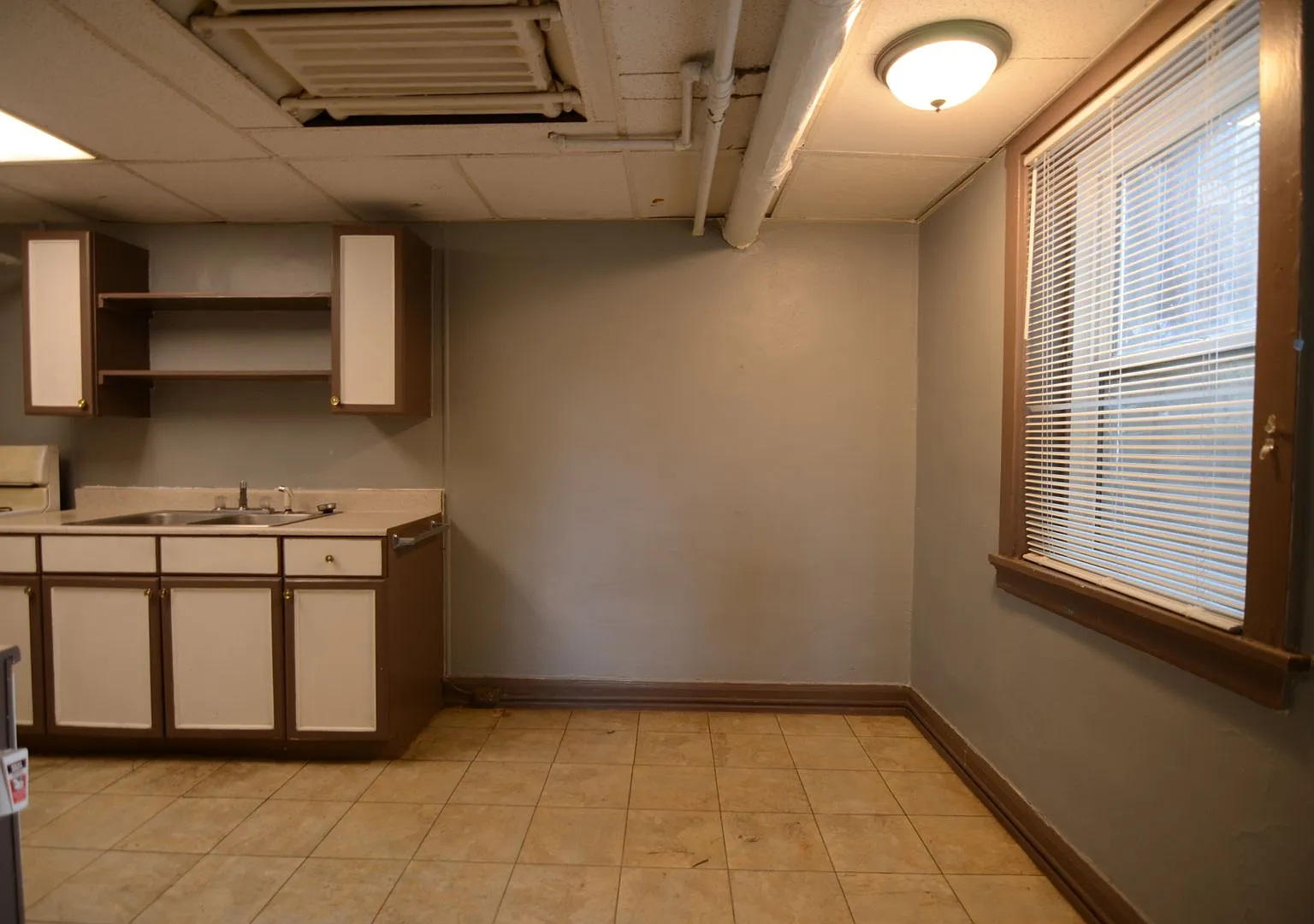 2532 Highland Ave — Photo 4