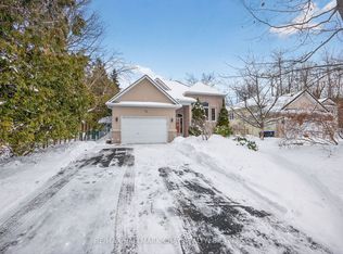 75 62nd St S, Wasaga Beach, ON L9Z 1V5