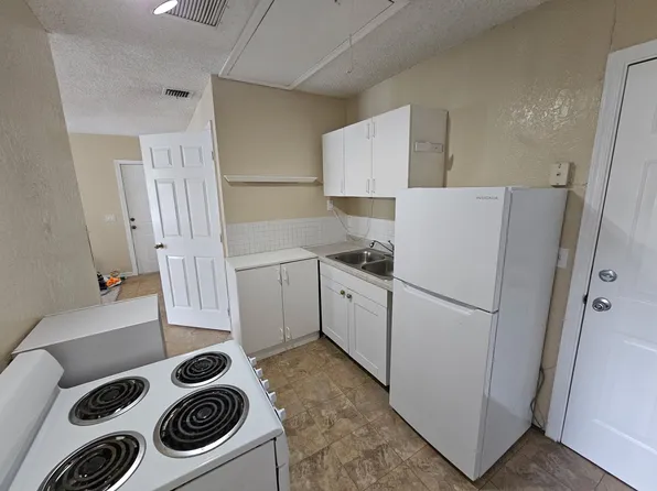 4468 126th Dr N #1, West Palm Beach, FL 33411
