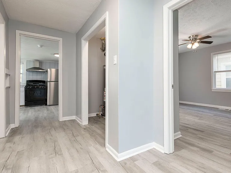 3624 Parthenia Ave — Photo 8