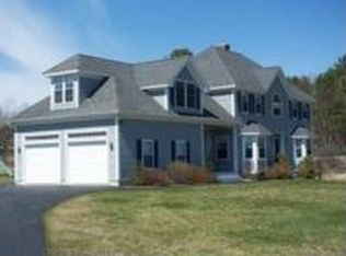 3 Prestwick Cir, Falmouth, ME 04105