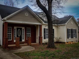 231 Neal Dr, Charlotte, NC 28213