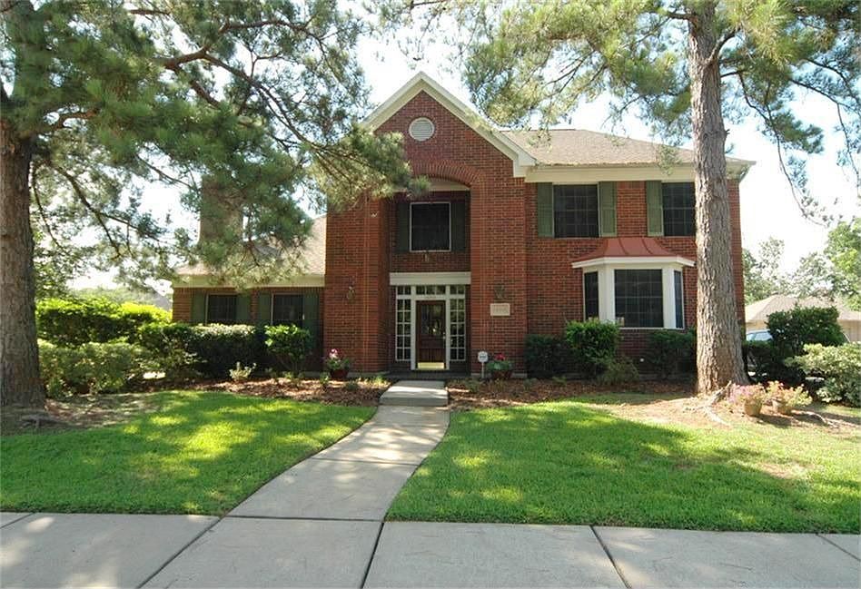 1st image of 16710 Glenshannon Dr