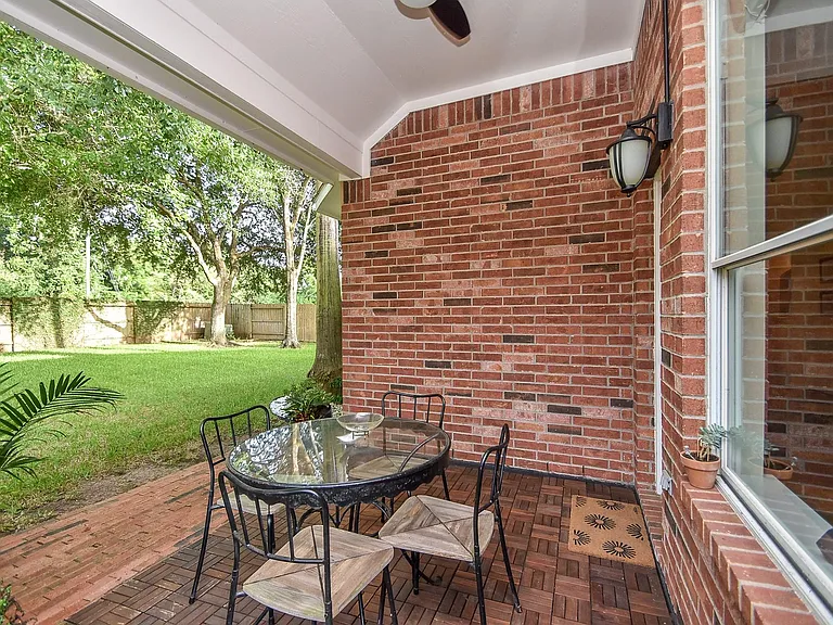 1211 Deerbrook Dr — Photo 29