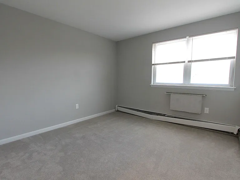 West Walnut Lane Apartments — Photo 62