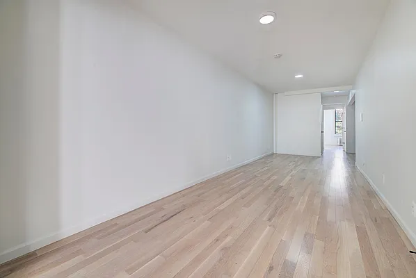 Rented by REAL New York | media 40