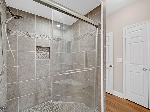 5th image of 3777 Peachtree Rd NE APT 1108
