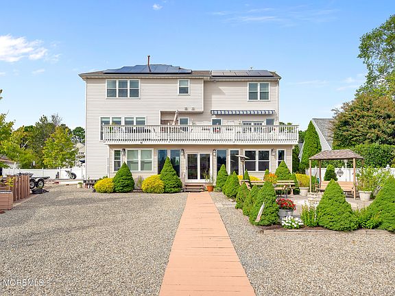 3rd image of 741 S River Drive