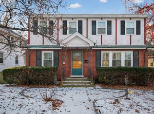 303 Lionel Rd, Riverside, IL 60546