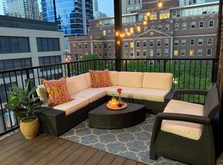 148 W Huron St APT 4E, Chicago, IL 60654