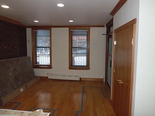 Rented by Maximus Realty Group | media 29