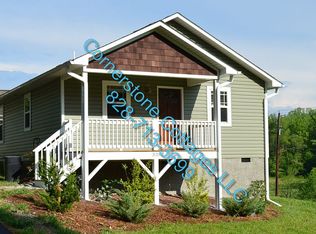 328 Old Fort Rd, Fairview, NC 28730