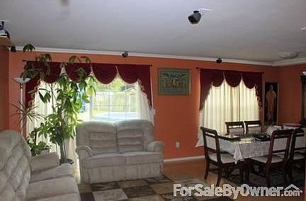 Room 2 (1st floor)