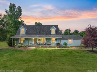 26855 King Rd, Brownstown, MI 48174