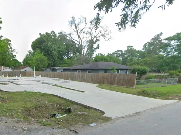 9011 Sherbourne St, Houston, TX 77016