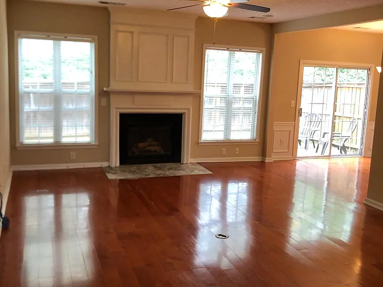235 Regent Sq — Photo 6
