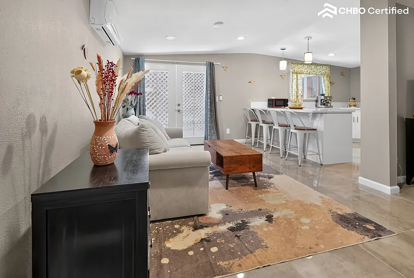 Furnished Rental near Kaiser — Photo 1
