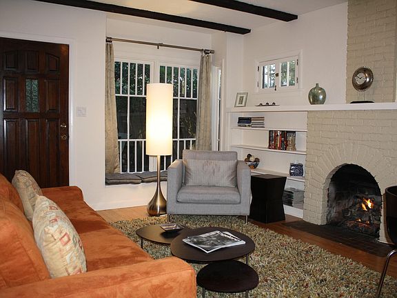 3rd image of 2172 Vista Del Mar St