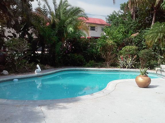 Private Pool