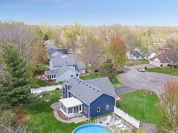 3rd image of 5323 Cedarwood Ct