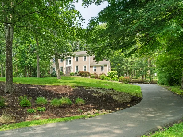 39 Judith Drive, Danbury, CT 06811