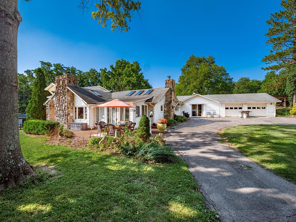 1st image of 5137 Riverside Dr
