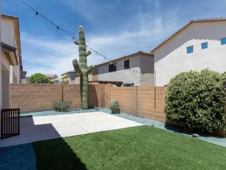 99 E Calle Del Rondador — Photo 16