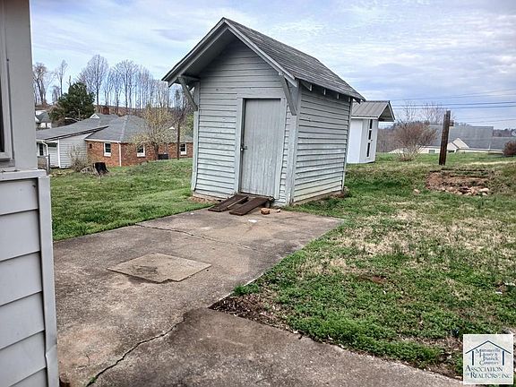 5th image of 76 9th St