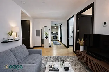 82 Jefferson Street, #4H