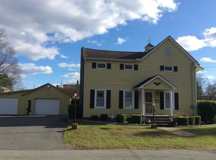 306 Avenue D, Matamoras, PA 18336
