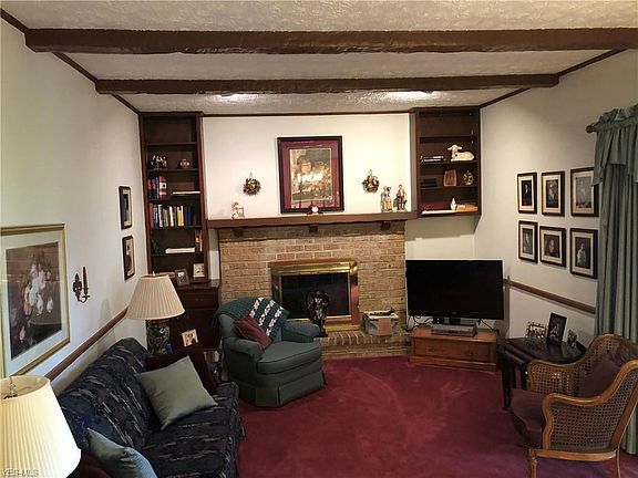 5th image of 8400 Crystal Dr