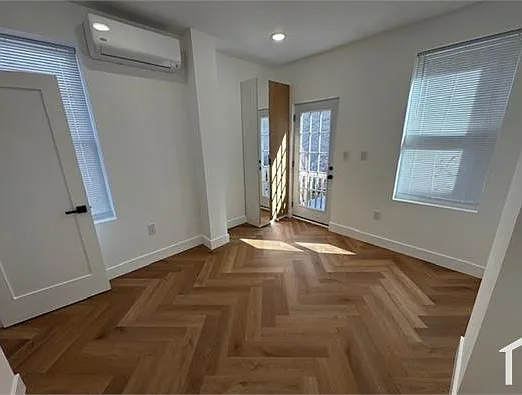 1438 Tasker St #2 — Photo 7