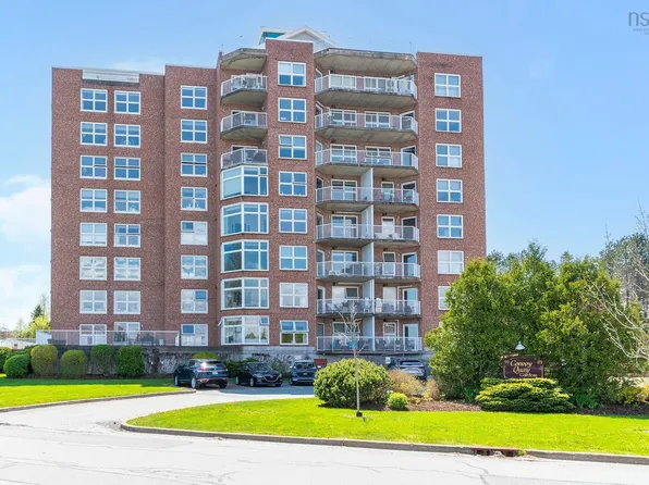 99 Waterfront Dr #802, Halifax, NS B4A 4K5