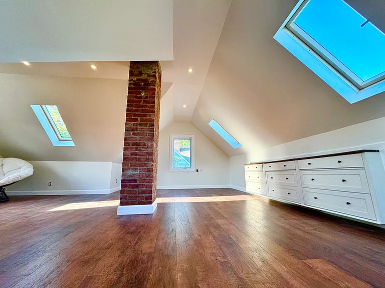 Edgewater Pl — Photo 19