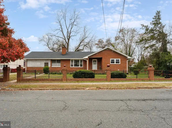 412 Palmer St, Fredericksburg, VA 22401