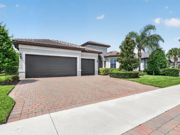 604 SE Monteiro Drive, Port St Lucie, FL 34984