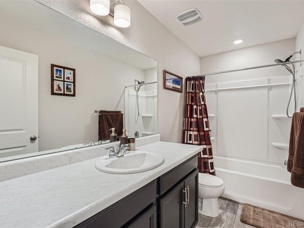 aurora-colorado-295017574 picture