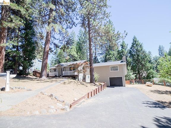 3rd image of 17801 Lark Dr