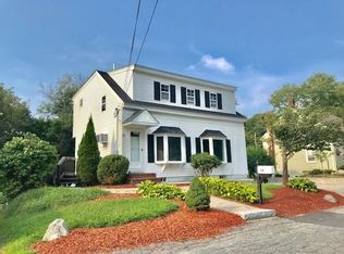 18 Picadilly St, Upton, MA 01568